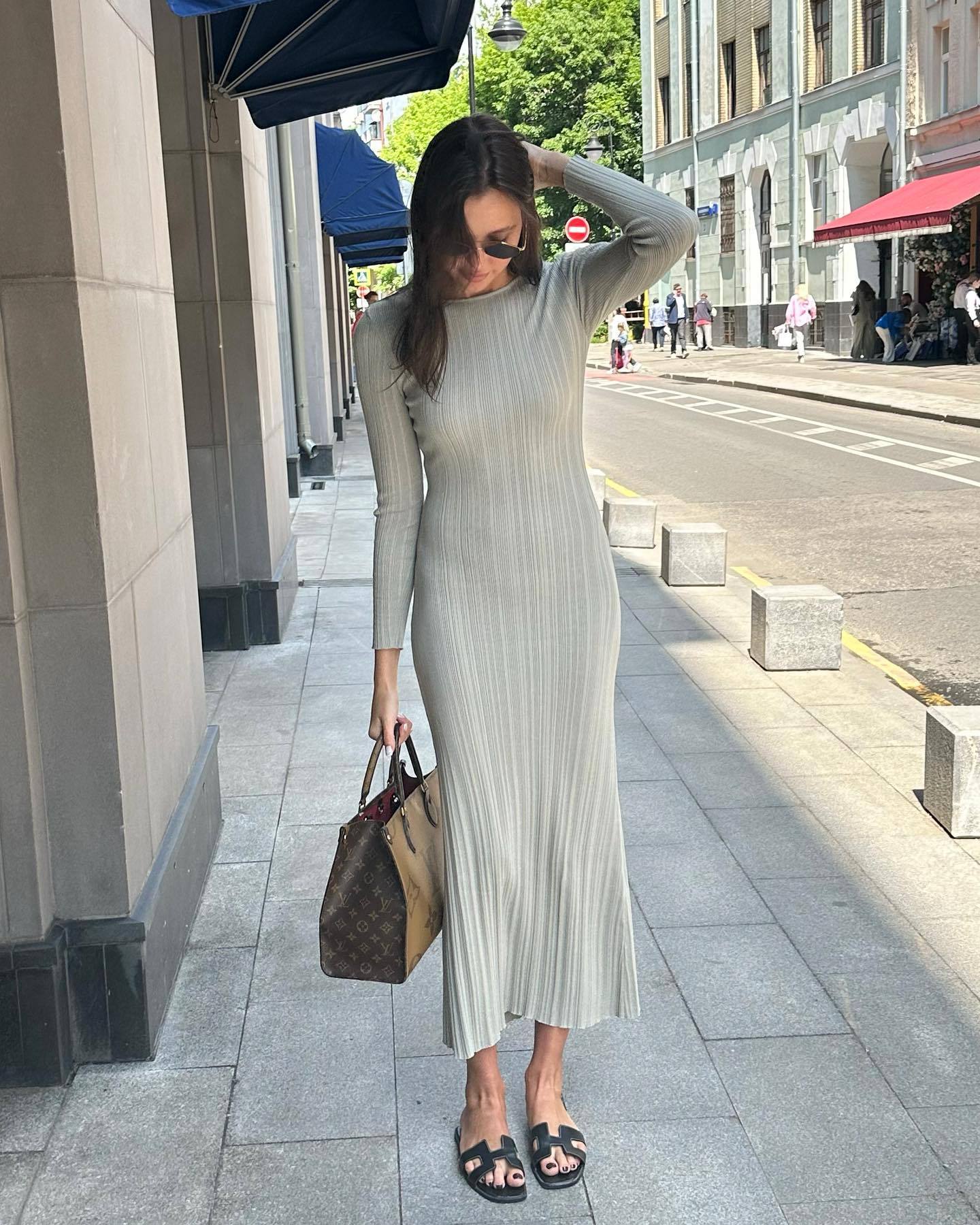 Slimming Long Sleeved Knitted Maxi Dress Casual Waist Tight Messy Sunken Stripe Maxi Dress Women